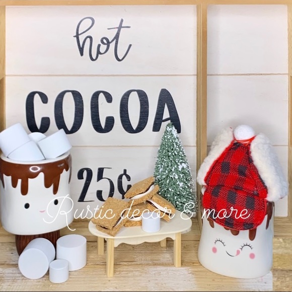 Faux Large Marshmallows For Cocoa Bar/ Tier Trays - Picture 1 of 1